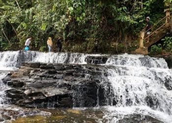 Sungai Karing, salah satu site geologi di Geopark Merangin. (Foto: Gitario Vista Inasis/kumparan)