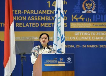 Ketua DPR RI, Puan Maharani saat memberikan pidato dalam Forum of Women Parliamentarians, Sidang Inter-Parliamentary Union (IPU) ke-144 di Nusa Dua, Bali.(Foto: Runi/nvl)