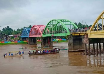 Lomba Perahu atau Balumbo Biduk Tradisi Masyarakat Kabupaten Sarolangun (Foto: Istimewa)