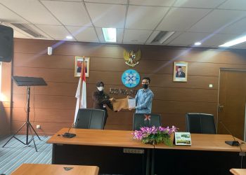 Penyerahan berkas perbaikan permohonan verifikasi jambiprima.com di Kantor Dewan Pers (foto: Dok. Jambiprima.com)