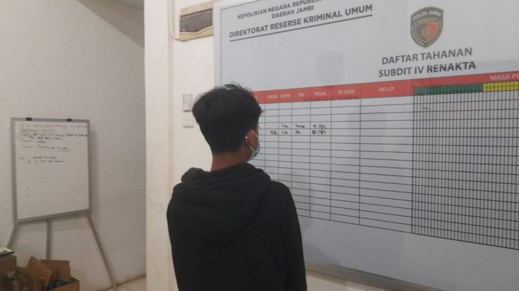 Remaja yang Diduga sebagai mucikari di Hotel Bintang Timur Kota Jambi (foto: ist)