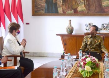 Presiden Jokowi menerima kunjungan delegasi IMF, Minggu (17/07/2022), di Istana Kepresidenan Bogor., Jabar. (Foto: BPMI Setpres/Muchlis Jr)