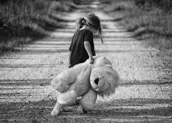 Ilustrasi Anak Perempuan (Pixabay)