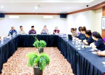 Bupati Tanjab Barat Lakukan Pertemuan dengan Beberapa Investor di Kota Batam