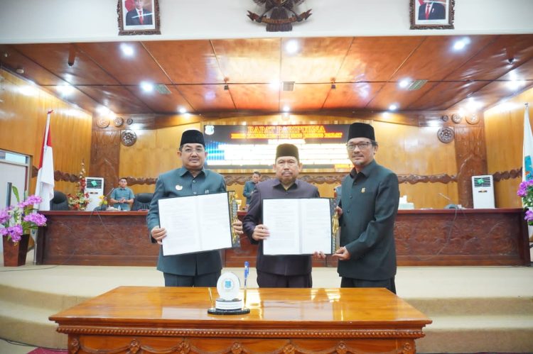 DPRD Tanjabbar Gelar Paripurna Penyampaian Hasil Kerja Panitia Khusus DPRD dan Pendapat Akhir Bupati Terhadap LKPJ Tahun 2022