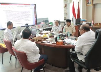 Bupati Tanjab Barat Hadiri Rapat Masalah Tepal Batas Bersama Kemendagri Di Tanjab Timur