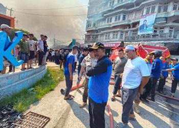 Bupati Tanjabbar Tinjau Lokasi Kebakaran Simpang Pahlawan Lorong Banten Kualatungkal
