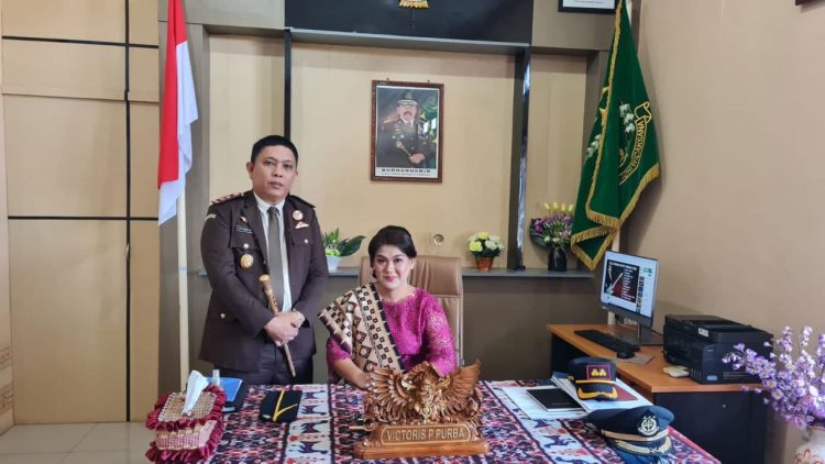 Kejari Sumba Timur Borong Juara di Kejati NTT Award