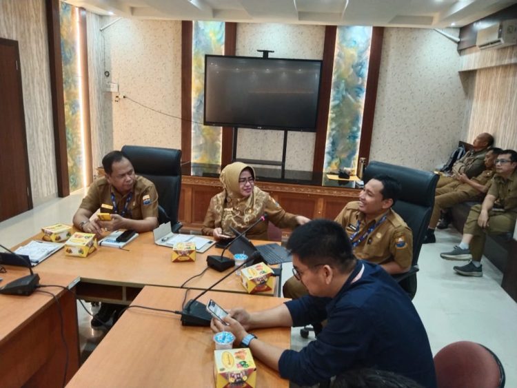Kadisdik Provinsi Jambi Pimpin Rapat Awal Persiapan PPDB Bersama Kepala Sekolah SMA dan SMK