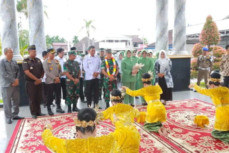 Wakil Bupati Tanjung Jabung Barat dan Forkopimda Sambut Kunjungan Kerja Pangdam II/Sriwijaya