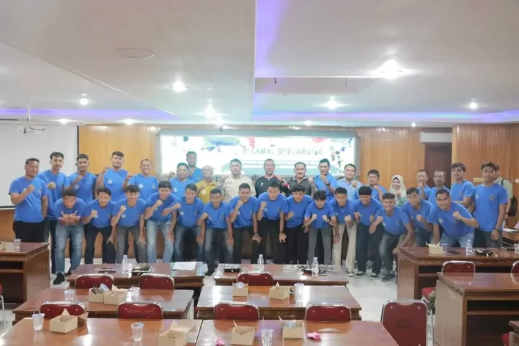 Wabup Lepas Tim Sepak Bola Tanjabbar untuk Berlaga di Gubernur Cup Tahun 2024