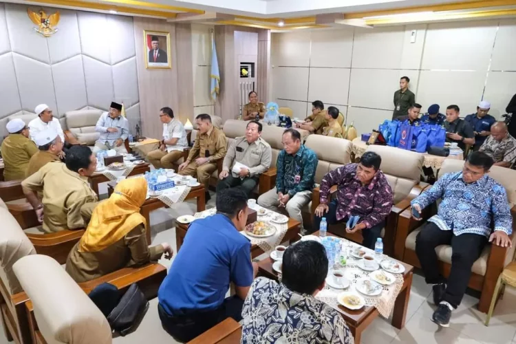 Bupati Tanjabbar Studi Tiru Penanggulangan Bencana di Kabupaten Banjar Kalsel