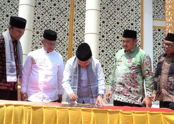 Gubernur Al Haris Resmikan Masjid Baiturrahim Rantau Keloyang Bungo