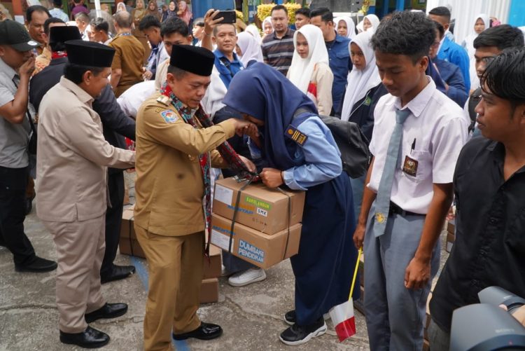 Jadi Narasumber, Gubernur Al Haris Ajak Siswa Gali Jati diri Cintai NKRI