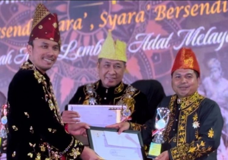 Ketua DPRD Jambi Hadiri Peringatan Puncak Adat Melayu Jambi