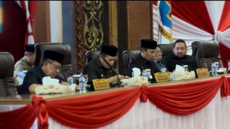 DPRD Provinsi Jambi Gelar Rapat Paripurna dengan Tiga Agenda
