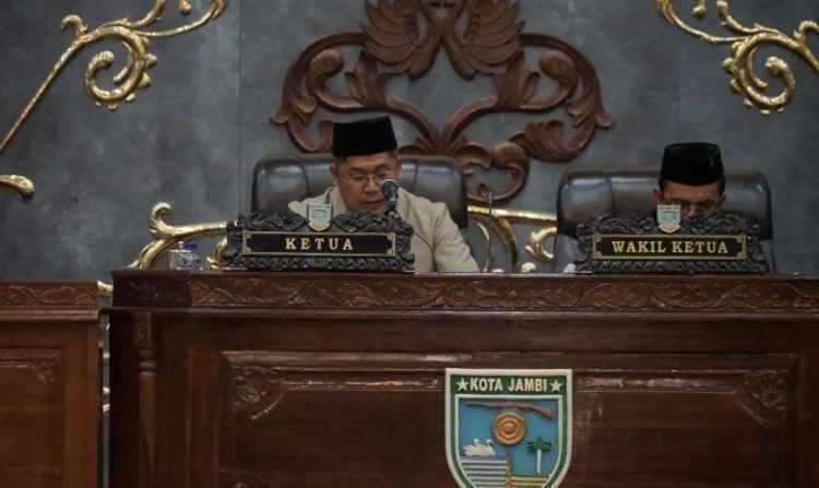 Terkait Ranperda Perubahan APBD Tahun 2024, DPRD Kota Jambi Gelar Paripurna Penyampaian Jawaban Eksekutif