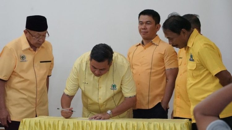 Kemas Faried Alfarelly Ditunjuk Sebagai Ketua DPRD Kota Jambi Periode 2024-2029