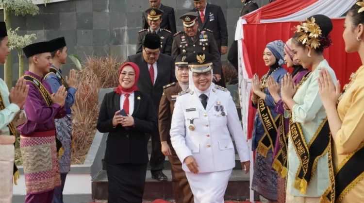 HUT RI 79, Waket II DPRD Kota Jambi Hadiri Penurunan Bendera Merah Putih