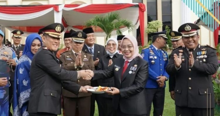Upacara Hari Bhayangkara ke 78 Dihadiri Langsung Waket DPRD Kota Jambi