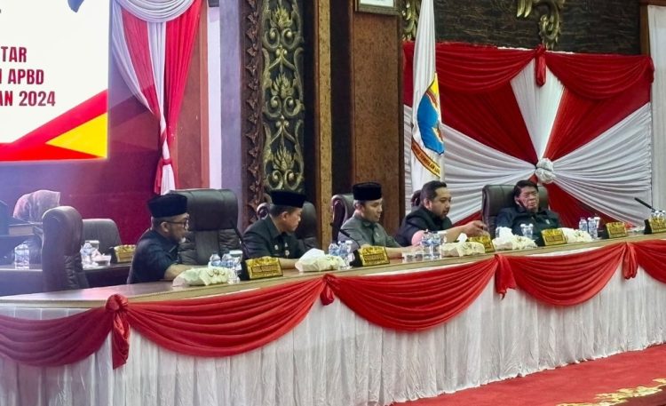 DPRD Provinsi Jambi Terima Nota Pengantar Ranperda Perubahan APBD 2024