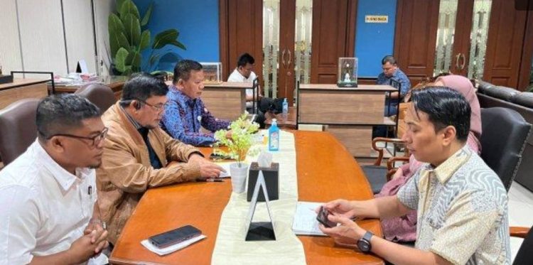 Wakil Ketua DPRD Jambi Minta Inspektorat Audit soal Kasus Makanan Tak Layak di Sekolah Titian Teras