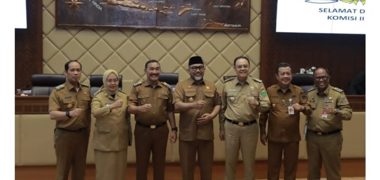 Persiapan Pilkada Serentak 2024: Pjs Bupati Tanjab Barat Ikuti RDP dengan Komisi II DPR RI