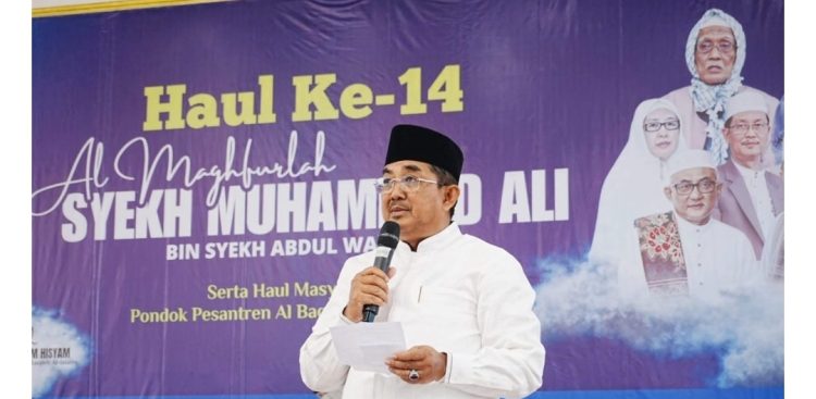 Bupati Tanjab Barat Hadiri Langsung Haul ke-14 Syekh Muhammad Ali di Ponpes Al Baqiyatush Shalihat