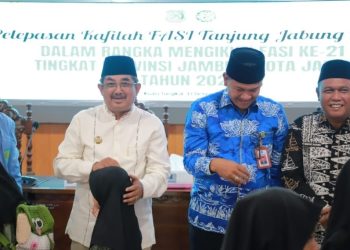 Bupati Tanjab Barat Lepas 75 Peserta Kafilah FASI ke-21 Tingkat Provinsi