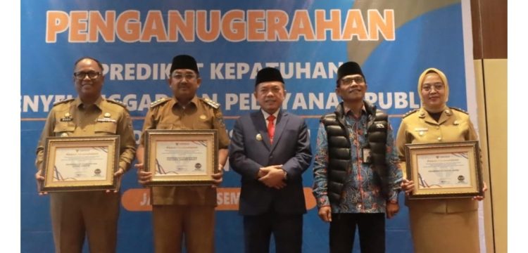 Keren !!! Anwar Sadat Bawa Pemkab Tanjab Barat Raih Penghargaan Bergengsi dari Ombudsman RI