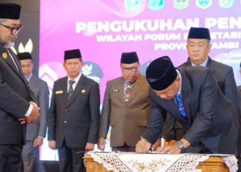 Sekda Tanjab Barat Jabat Ketua Bidang Ekonomi Kreatif dan UMKM Forsesdasi Jambi 2024-2027