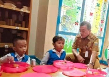 Pantau Program Makan Bergizi Gratis Perdana, Gubernur Jambi: Sudah Cukup Baik