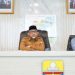 Sekda Sudirman bersama Ketua DPRD Provinsi Jambi M Hafiz saat ikut zoom meeting