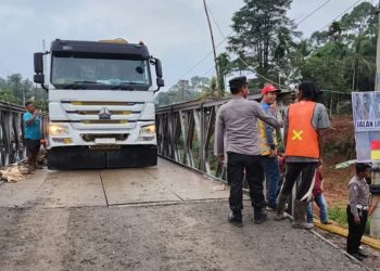Jembatan Bailey Bungo – Sumbar Sudah Terhubung dan di Uji Coba, Besok Kendaraan Bisa Lewat