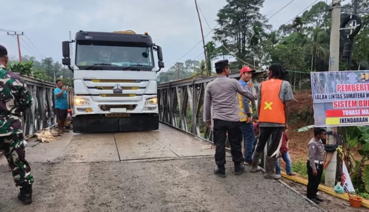 Jembatan Bailey Bungo – Sumbar Sudah Terhubung dan di Uji Coba, Besok Kendaraan Bisa Lewat