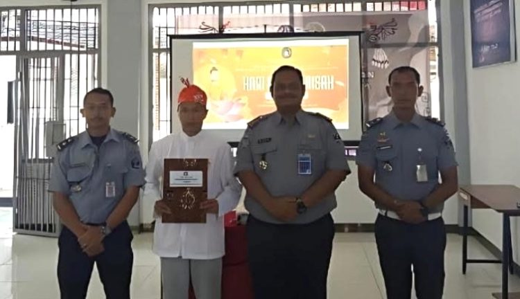 Lapas Palangka Raya Berikan Remisi Khusus Waisak 2568 BE / 2025 M, Wujud Penghormatan dan Pembinaan Berkelanjutan