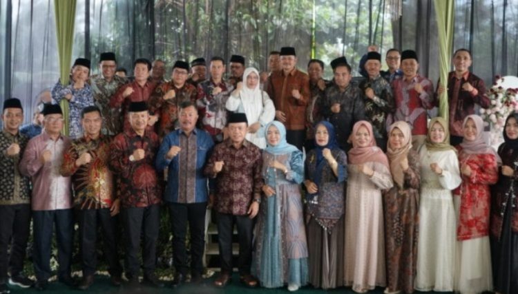 Hari Ketiga Lebaran, Gubernur Al Haris Tekankan Kekompakan Antar Bupati/Wali Kota