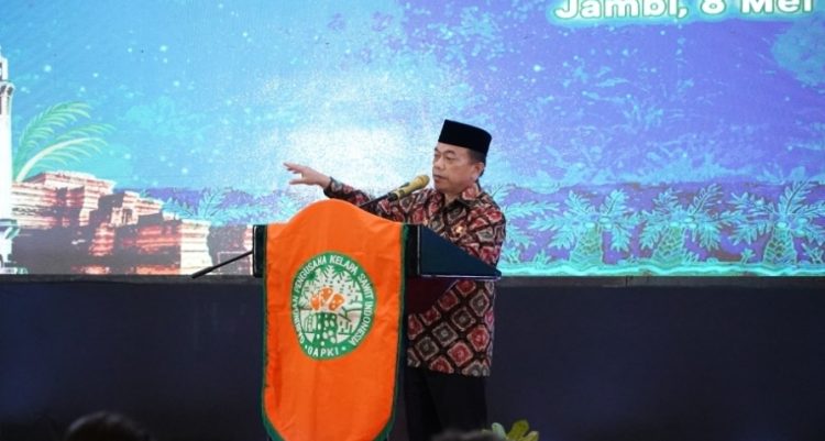 Gubernur Al Haris Upayakan Putus Rantai Produksi CPO Kelapa Sawit