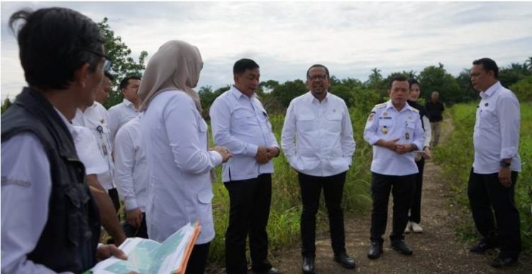 Sekolah Rakyat Siap Diluncurkan Juli 2025, Gubernur Al Haris dan Wakil KSP Tinjau Lokasi di Tanjab Timur