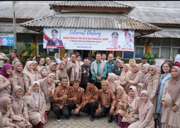 Gubernur Al Haris Dampingi Wamen PAN-RB Tinjau Pelaksanaan MBG di SMAN 10 Kota Jambi