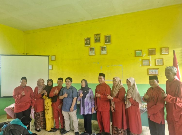 Hesti Haris Tinjau Penerapan Metode Smart Edu di SMPN 23 Kota Jambi