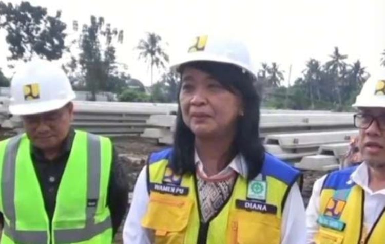 Wamen PU Tinjau Pembangunan Kolam Retensi di Kota Jambi, Target Rampung Mei 2026