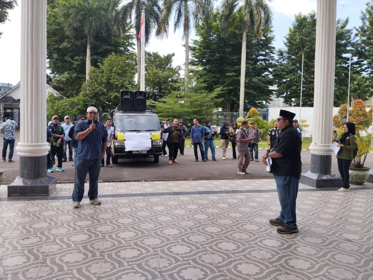 Soal Moral Generasi Muda, Tempat Hiburan Malam Helen’s Play Mart Jambi Kembali Disorot Masyarakat Adat