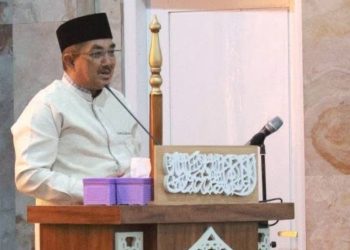 Bupati Anwar Sadat Laksanakan Tarawih Perdana Ramadhan di Masjid Al Anwar Kuala Tungkal