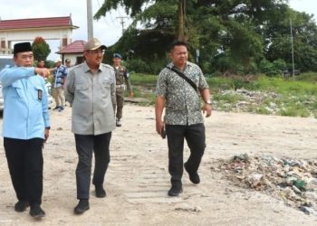 Bupati Anwar Sadat Tinjau TPA Lubuk Terentang, Pengelolaan Sampah Tanjab Barat Makin Membaik