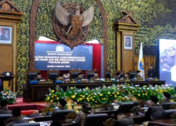 Paripurna HUT ke-69 Jambi, Ketua DPRD Tekankan Peningkatan Kinerja dan Pelayanan Publik