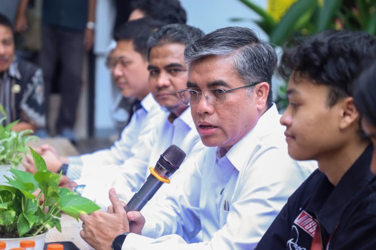Menaker Sebut Industri Kreatif Bisa Jadi Laboratorium Program Magang Nasional - 6