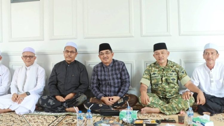 Hadiri 40 Hari Wafat KH Hasan Basri, Bupati Anwar Sadat: Kami Kehilangan Ulama dan Guru Panutan