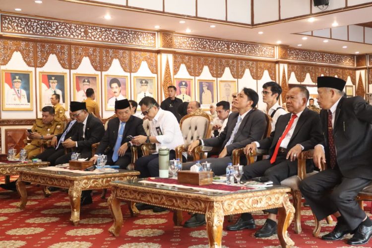 Gubernur Al Haris: Program IJD Bukti Komitmen Membangun Infrastruktur Guna Tingkatkan Konektivitas Antar Wilayah