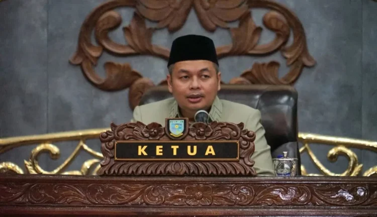 DPRD Kota Jambi Usulkan Tambahan Rp100 Juta per Kecamatan, Kemas Faried Pimpin Paripurna APBD Perubahan